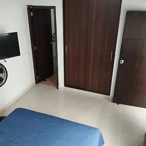 Comoda Habitacion Con Baño Privado Ubicación Intermedia Entre La Estación De Metro El Parque Principal De Sabaneta. , Sabaneta Colombia